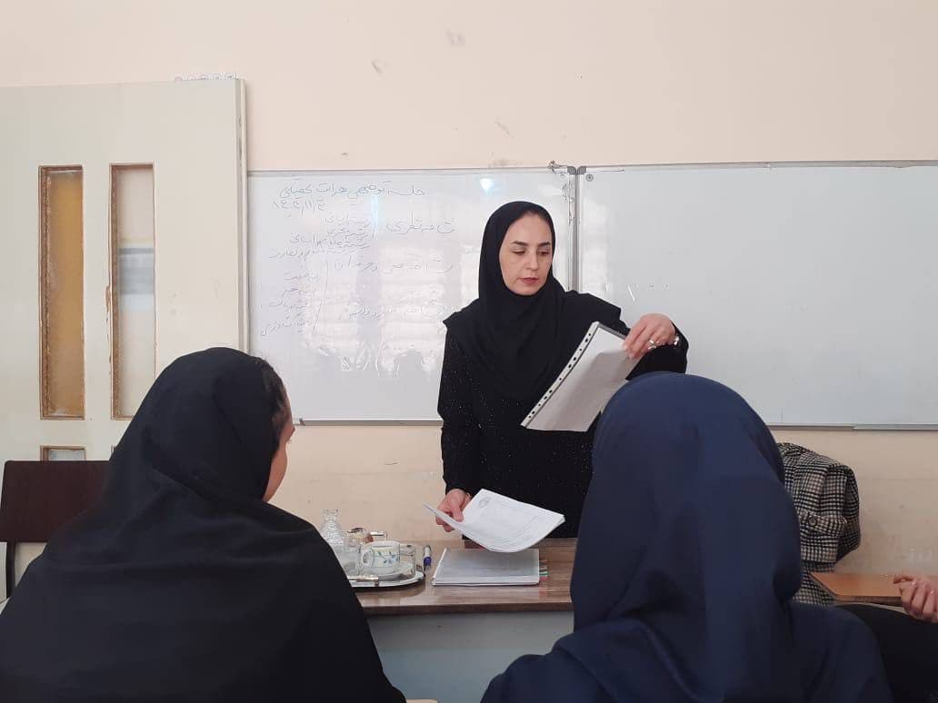 دبیرستان دوره اول نیکو